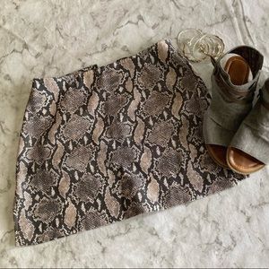 Snake skin look skirt